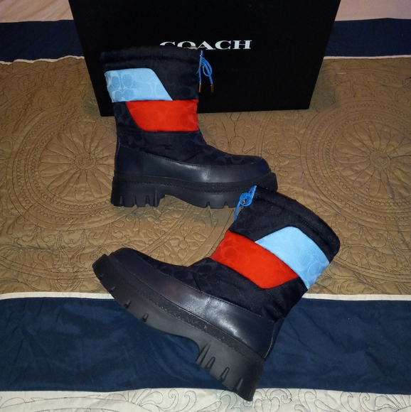 Coach Runway Puffer Snow Bootie - Picture 5 of 16